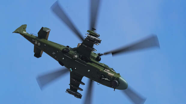 Ка-52М уничтожил живую силу и технику ВСУ. Лучшее видео из зоны СВО