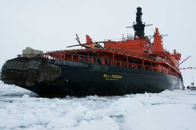 Зачем на корму ледоколов вешают загадочную бахрому