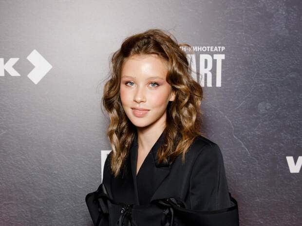 Откровенные наряды, образ Айгуль, разрыв с Могильниковым. Такая взрослая в 16 Анна Пересильд