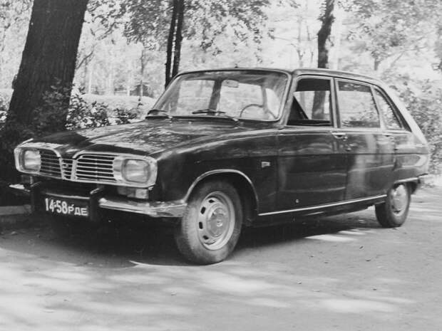 Редкая фотография Renault 16 на советских номерах renault, олдтаймер, ретро авто
