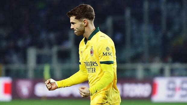 «Милан» разгромил «Верону» и вышел во временные лидеры Серии А