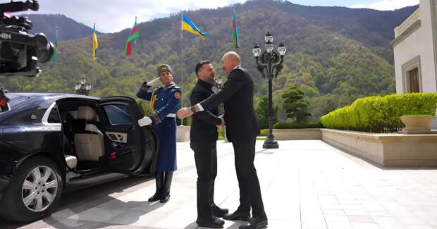 Зеленский в Баку предложил провести переговоры с РФ и США в Азербайджане