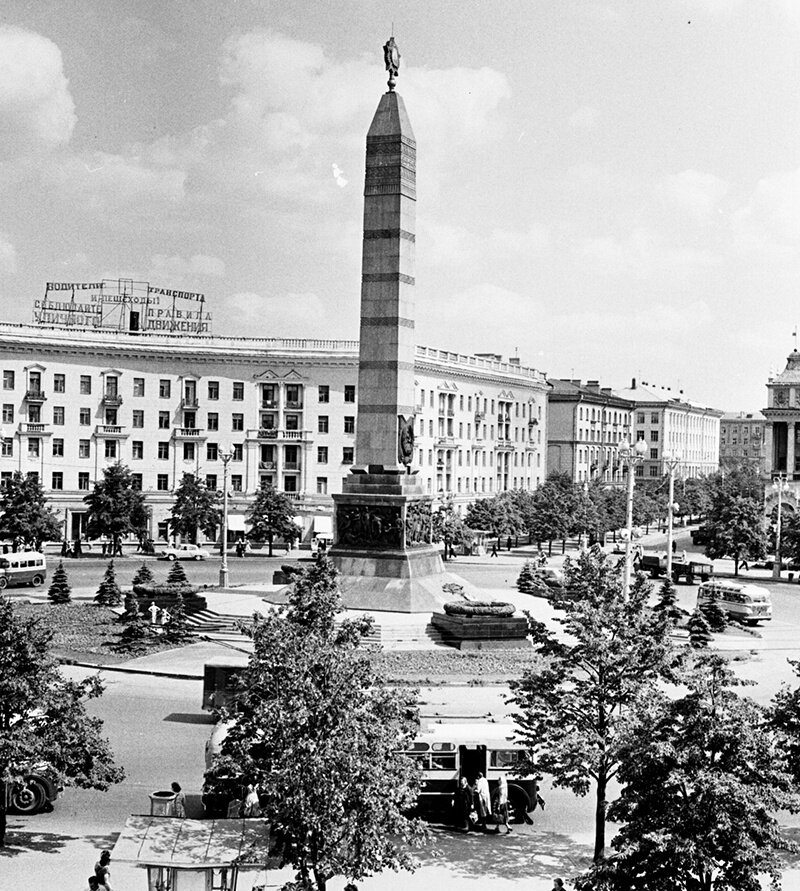 Монумент Победы в Минске Валентин Хухлаев, 1972 год, Белорусская ССР, г. Минск, пл. Победы, из архива Валентина Хухлаева.