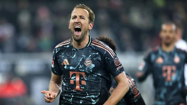 Гол Кейна на 84-й минуте принес «Баварии» победу над ПСВ в последнем туре Лиги чемпионов