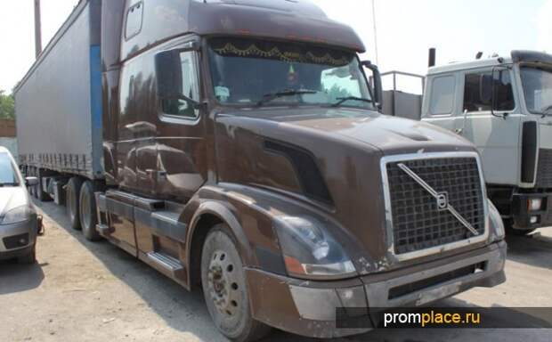 Мощный и стильный тягач Volvo VNL 670