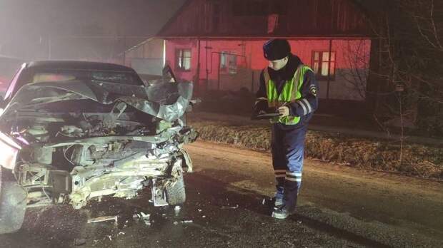 Курсантка автошколы устроила ДТП в Белоярском