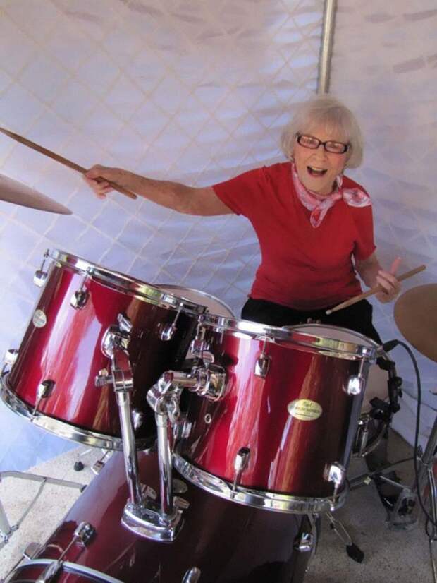 Виола Смит за барабанами в возрасте 100 лет Виола Смит, в мире, история, люди, музыка, талант