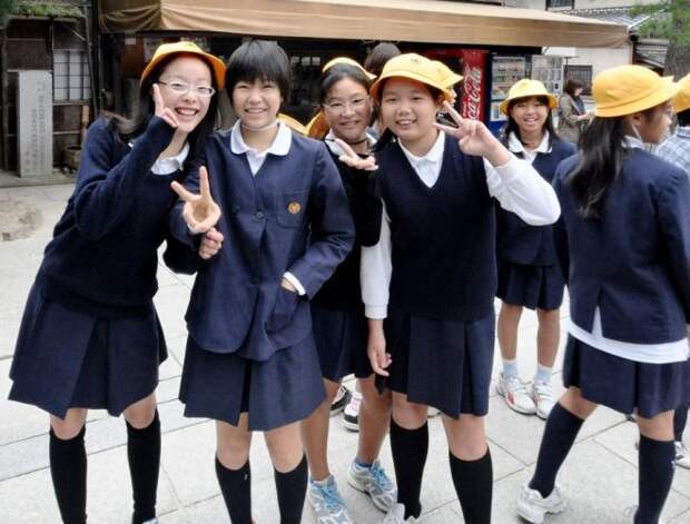 Особенности школьной формы у японских девушек