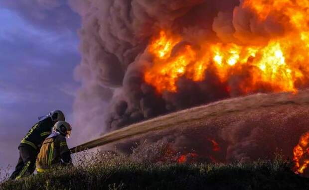 «Поезд дальше не идет»: БПЛА «Герань» просят ВСУ освободить вагоны