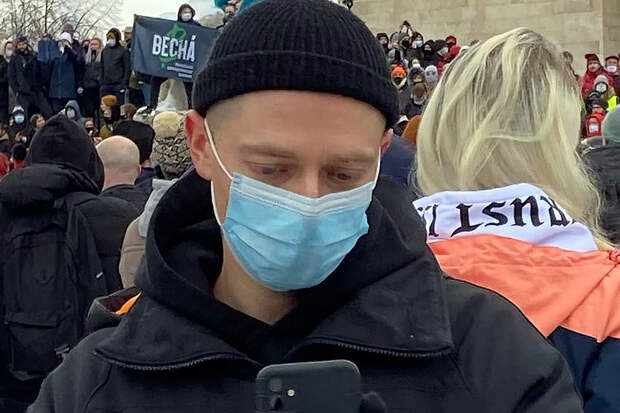 Рэпера Оксимирона задержали на незаконном митинге в Петербурге