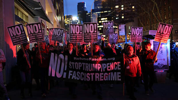 Акции протеста в Нью-Йорке перед инаугурацией Трампа