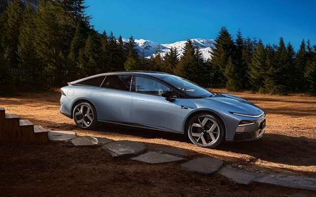 Более 1500 км на одном баке: представлена глобальная версия крутого седана