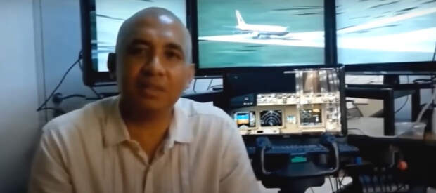 8 марта 2018 года из Куала-Лумпура в Пекин вылетел Боинг 777. Через 40 минут самолет исчез с радаров вместе с 227 пассажирами и 12 членами экипажа.-2