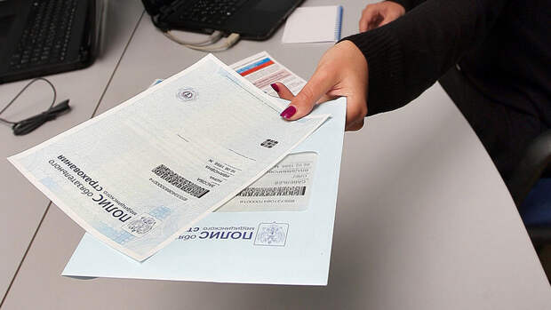 Страховщик Новиков: с курильщиков не получится собрать повышенные взносы по ОМС