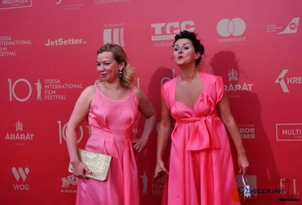 Гости кинофестиваля в Одессе позабавили публику своими нарядами кинофестиваль, красная дорожка, мода, наряды, одесса, открытие кинофестиваля