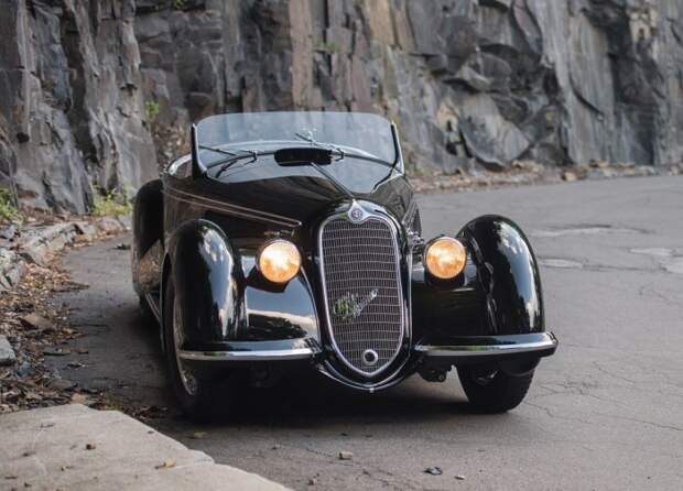Элегантный Alfa Romeo 1930-х годов. | Фото: coachbuild.com.