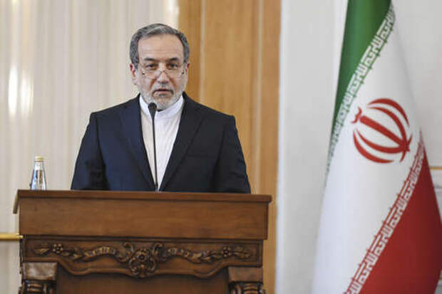 Аракчи: Тегеран атакует все близлежащие объекты США в случае удара по Ирану