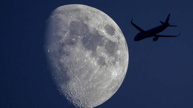 Стало известно о попытках стран ЕС помешать полету самолета Дмитриева