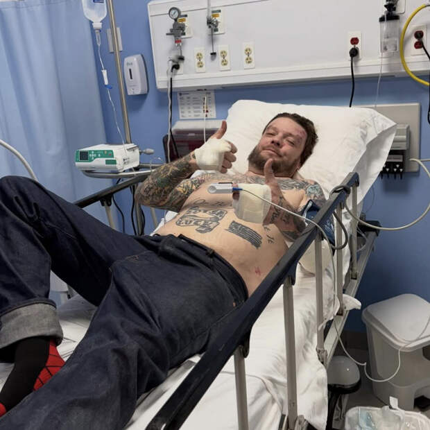 Звезда реалити-шоу попал в серьезную аварию и оказался в больнице