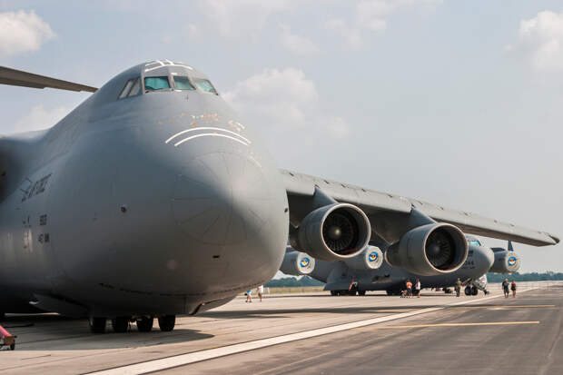 Самый большой военно-транспортный самолет США: Lockheed C-5 Galaxy