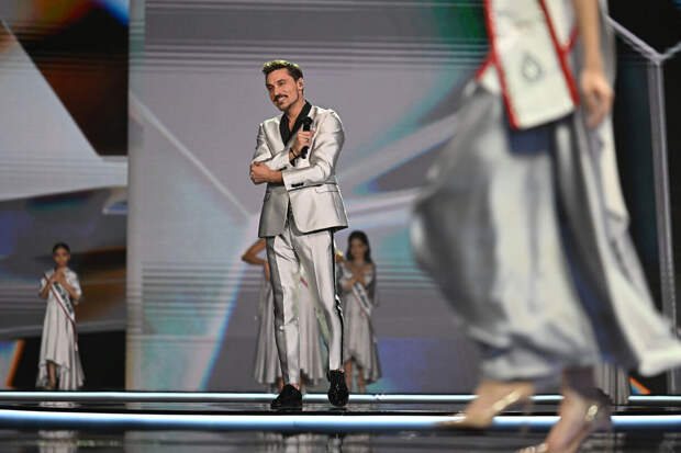 Певец Билан пошутил над слушателями, которые не знают его имени