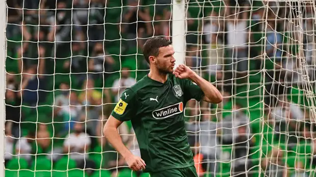 Берг рассказал, как реагирует на критику Быстрова