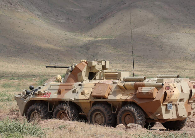 Российские мотострелки уничтожили условного противника в горах Таджикистана