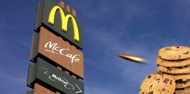 Guy On TikTok Caught In A McDonalds Parking Lot Shootout Finishes His Cookie