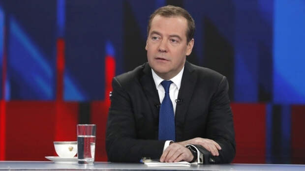 Медведев поддержал украинских депутатов Медведчука и Козака
