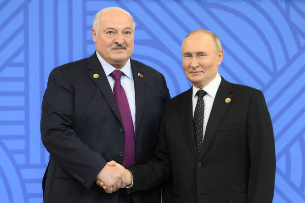 Лукашенко провел телефонный разговор с Путиным