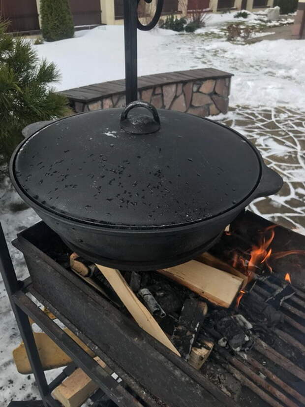 Никогда не была в Узбекистане, но готовить «Басму в казане» люблю. Мясо получается идеально: мягчайшее. Делюсь рецептом