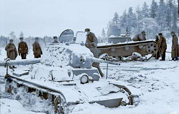 Заглохший танк окружили финны, но советский танкист не сдался и целую неделю в одиночку бился с врагом