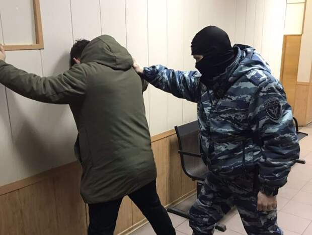 Приезжий хотел, но не смог. Москвичка дала отпор страждущему нелегалу