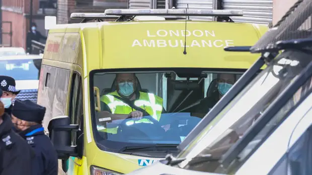 Букингемский дворец рассказал о госпитализации принца Филиппа