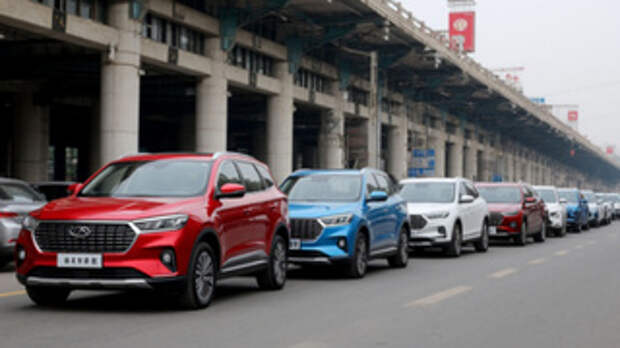 Авто, утильсбор / Изображение сгенерировано Шедеврум от ИИ YandexART/ amic.ru