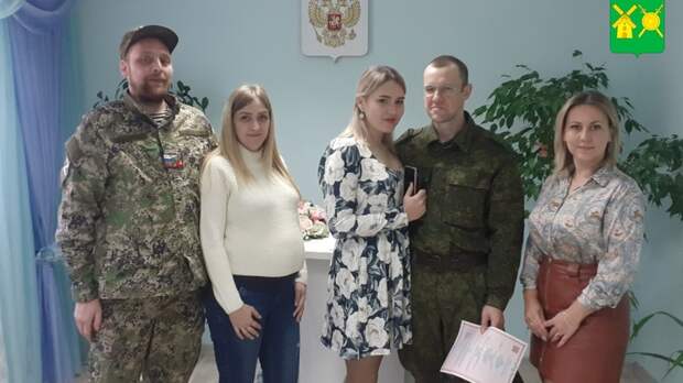 24 пары поженились неподалеку от нижегородской части