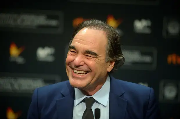 «У России есть политический курс, а в Штатах — круговорот персоналий»: Оливер Стоун о проблемах США и своих мемуарах