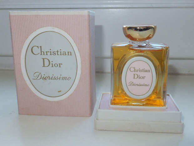 Diorissimo Christian Dior / Фото: laparfumerie.org Diorissimo Christian Dior / Фото: laparfumerie.org