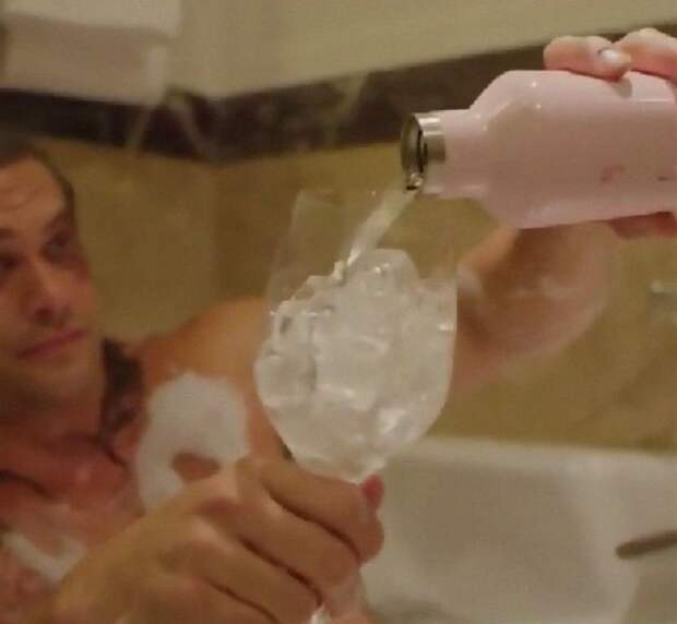 Борьба за экологию - дело непростое: шуточная выходка Джейсона Момоа всколыхнула Сеть