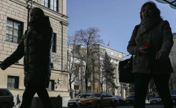 Из-за заморозки активов ЦБ впервые обратился в европейский суд