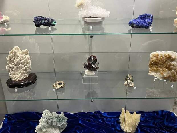Тюменцы и гости города могут побывать на выставке минералов из частной коллекции