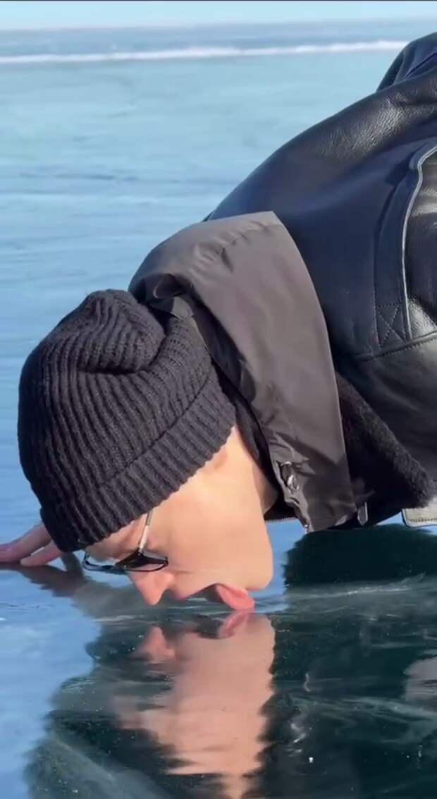 Shaman объяснил, зачем лизал озеро Байкал на видео: «Служу России!»