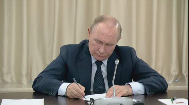 Если Киев не желает закончить дело миром, Россия решит все задачи СВО вооружённым путём, — Путин (ВИДЕО)