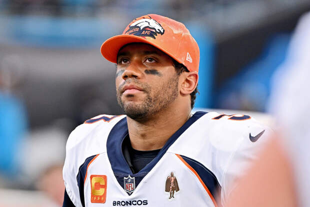 Russell Wilson looking depressed 