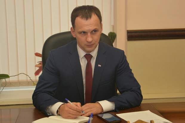 Депутат Воронежской гордумы Иван Новак взял на контроль проблемы с мусорными площадками и ЖКХ Депутат Воронежской гордумы Иван Новак взял на контроль проблемы с мусорными площадками и ЖКХ