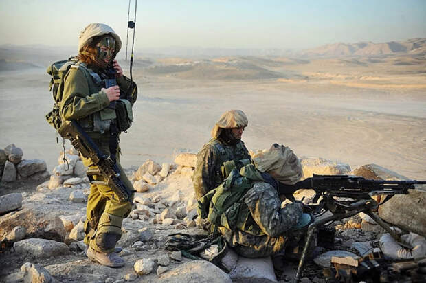 Asharq al-Awsat: ЦАХАЛ наступает на четырех направлениях на юге Ливана