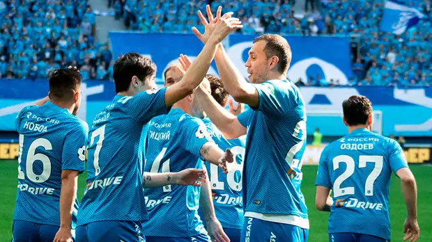 Тандем Дзюбы и Азмуна, гибкость Семака и идеальная селекция: «Зенит» в шаге от победы в чемпионате России по футболу