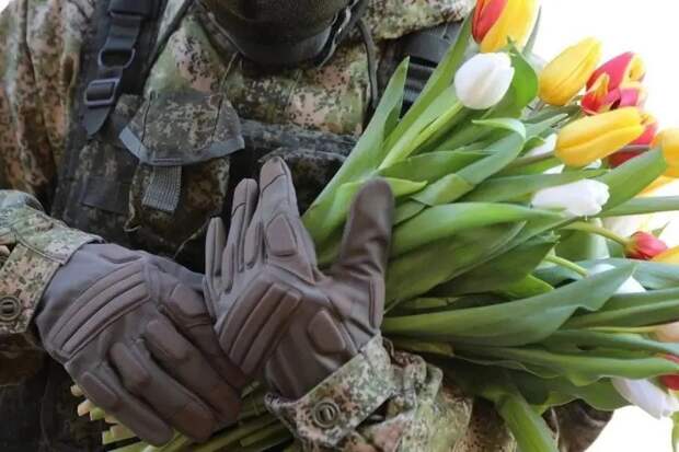 С праздником, дорогие женщины