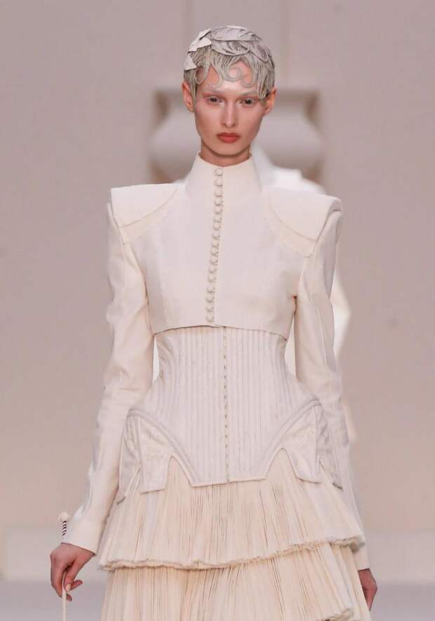 Показ Thom Browne осень—зима 2024/25
