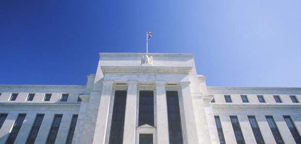 ФРС не изменила ключевую ставку и дала комментарии по монетарной политике